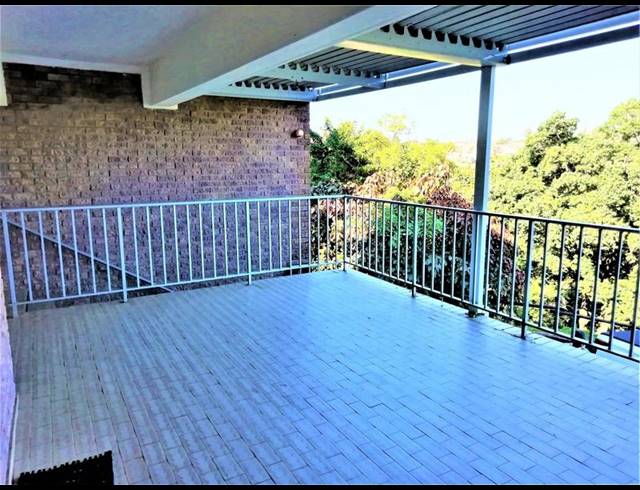 3 BEDROOM DUPLEX FOR SALE IN FREELAND PARK